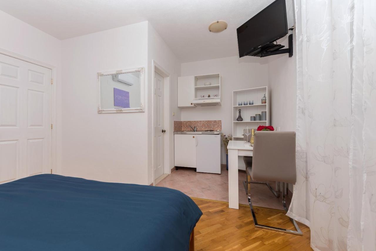 Skiljini Dvori - Studio-Apartman 1 마카르스카 외부 사진